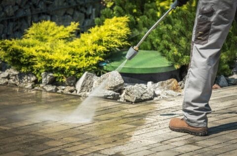 Pressure washing pavers
